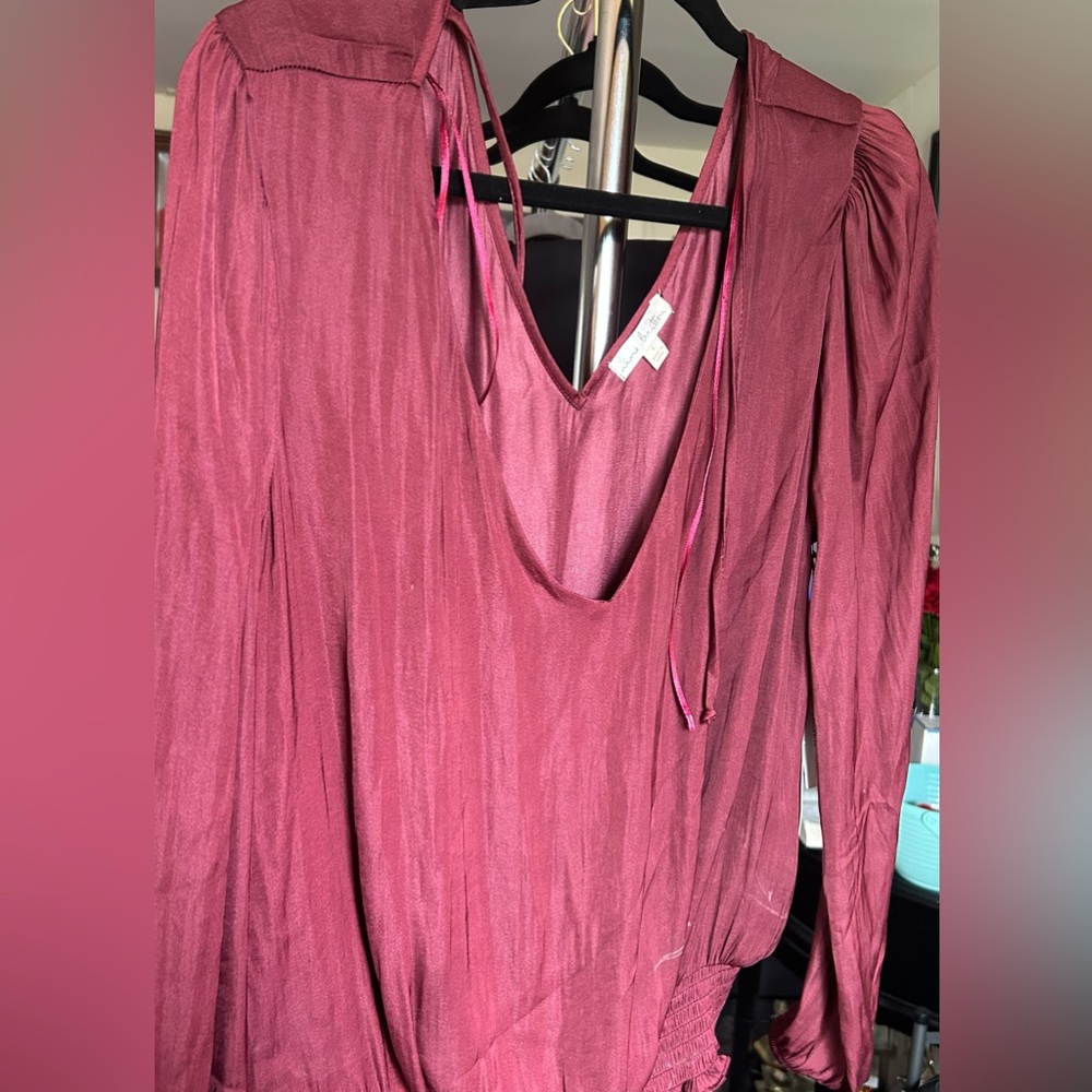 Nine Britton| Flowy Blouse
